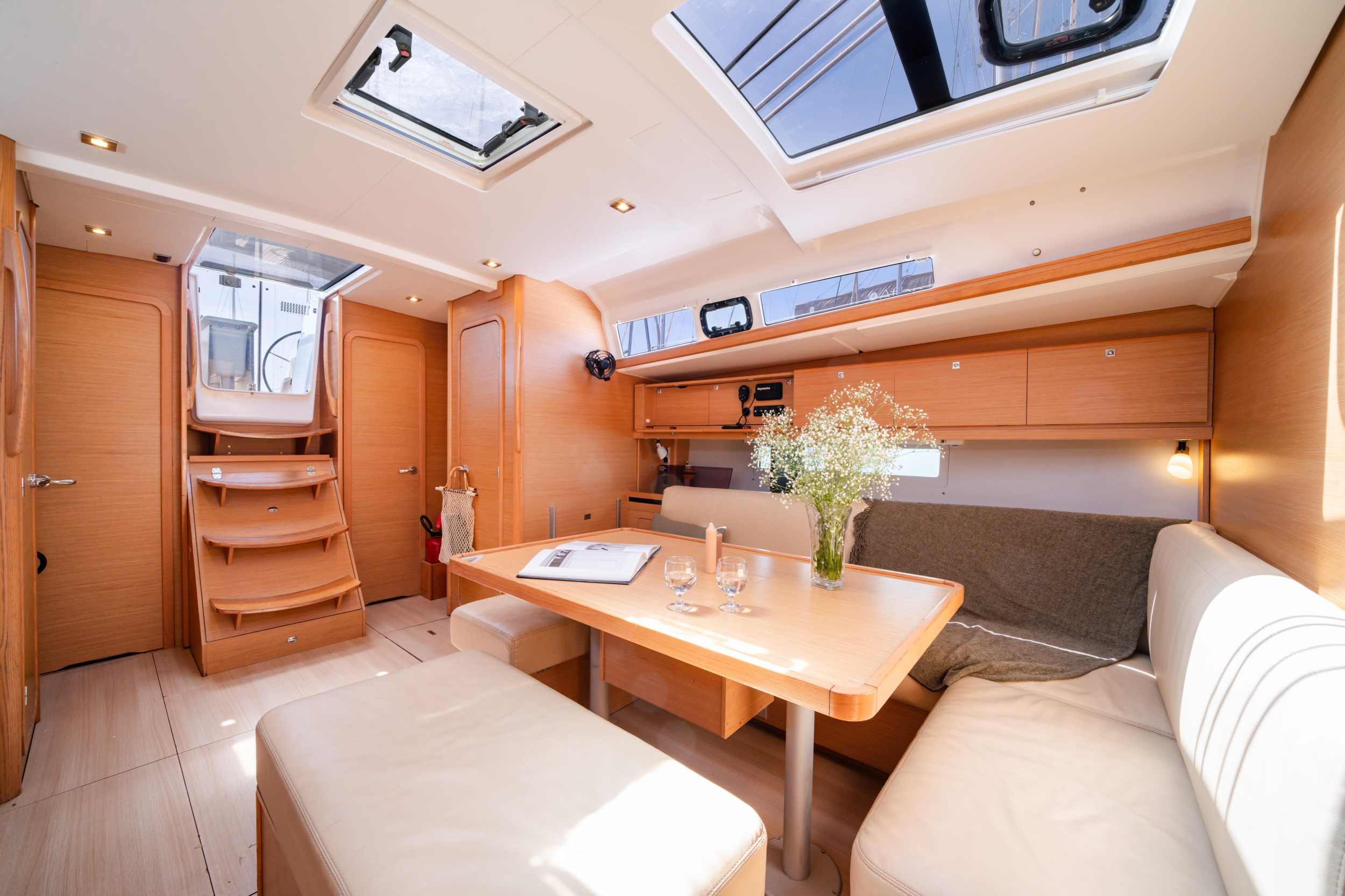 Dufour 460 Grand Large — photo 6
