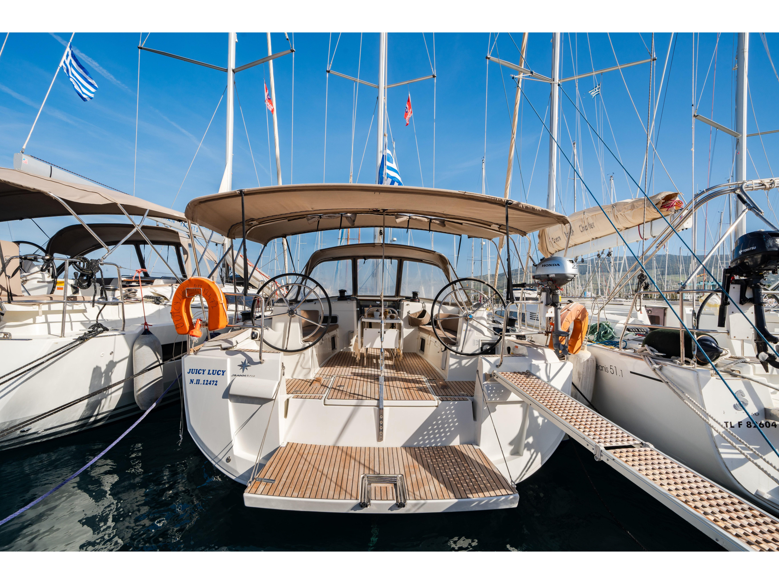 Sun Odyssey 519 - 5 cabs — photo 1