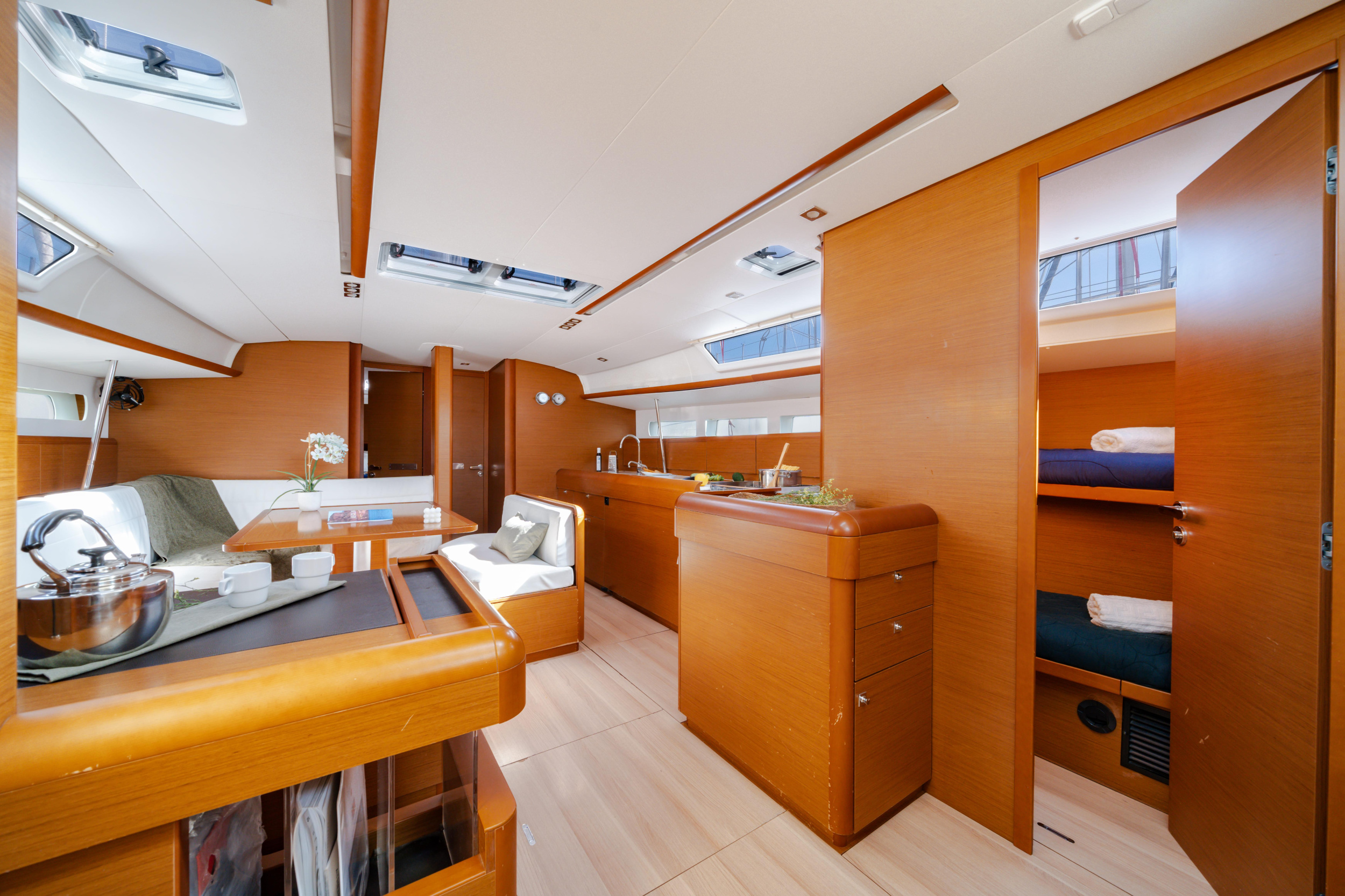 Sun Odyssey 519 - 5 cabs — photo 12