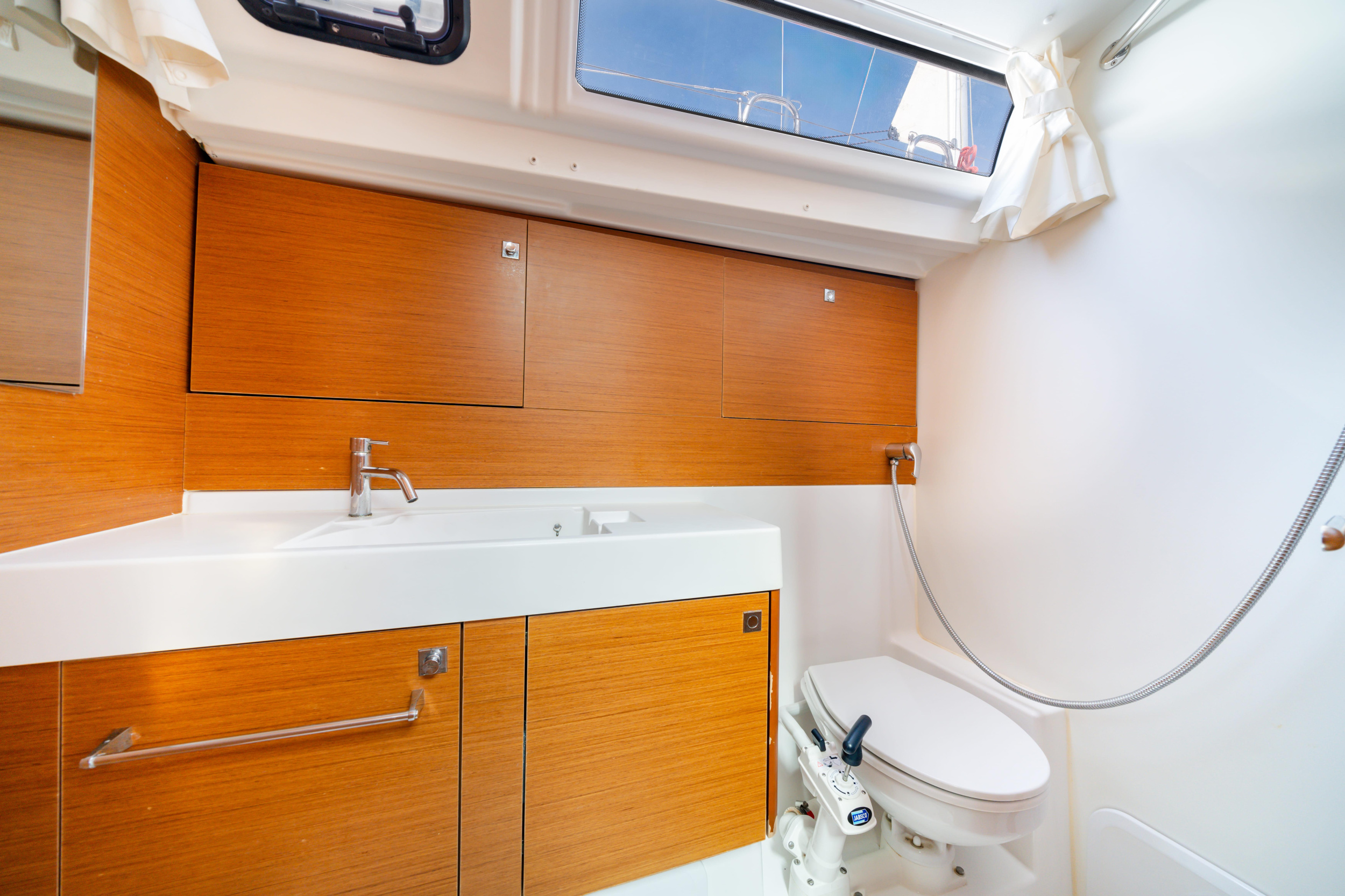 Sun Odyssey 519 - 5 cabs — photo 13