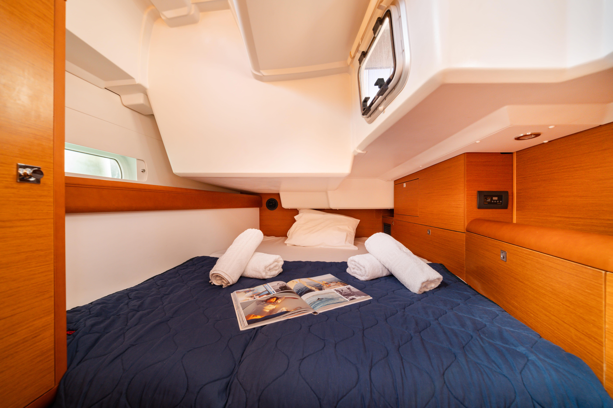Sun Odyssey 519 - 5 cabs — photo 4