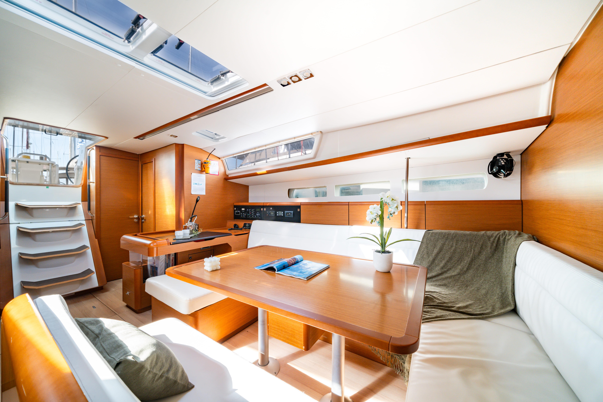 Sun Odyssey 519 - 5 cabs — photo 16