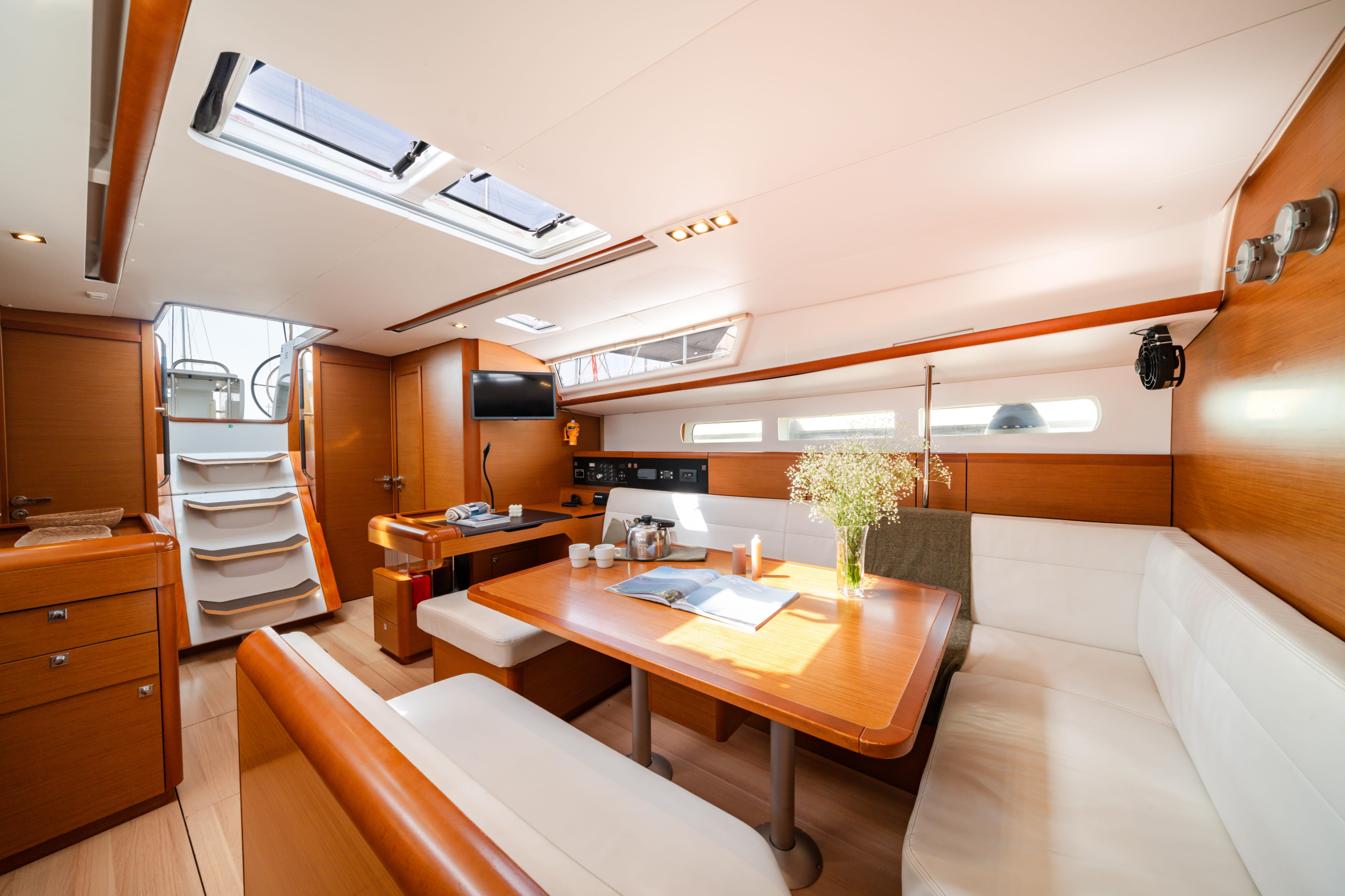 Sun Odyssey 519 - 5 cabs — photo 12