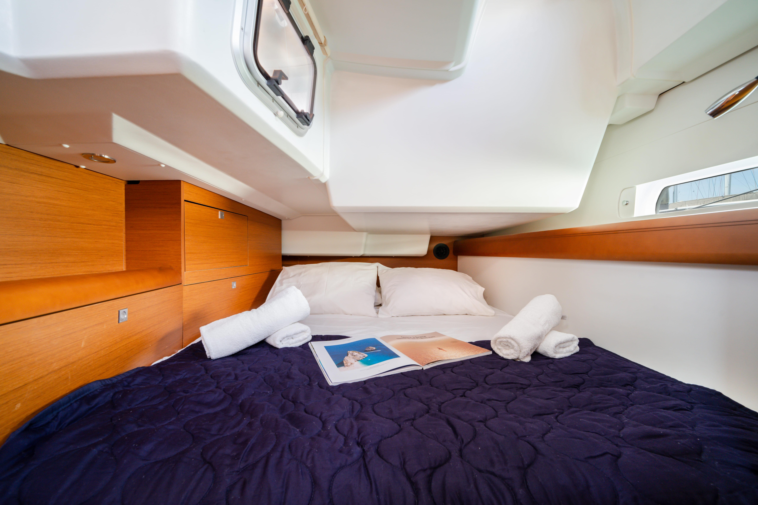 Sun Odyssey 519 - 5 cabs — photo 9