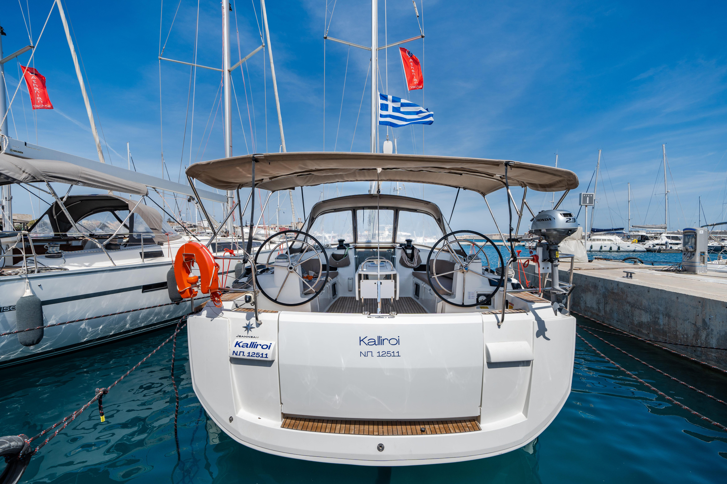 Sun Odyssey 519 - 5 cabs — photo 10