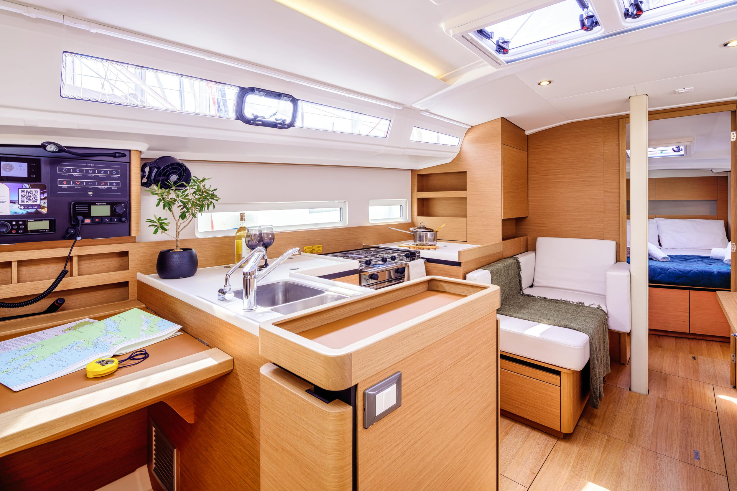 Sun Odyssey 410 — photo 10