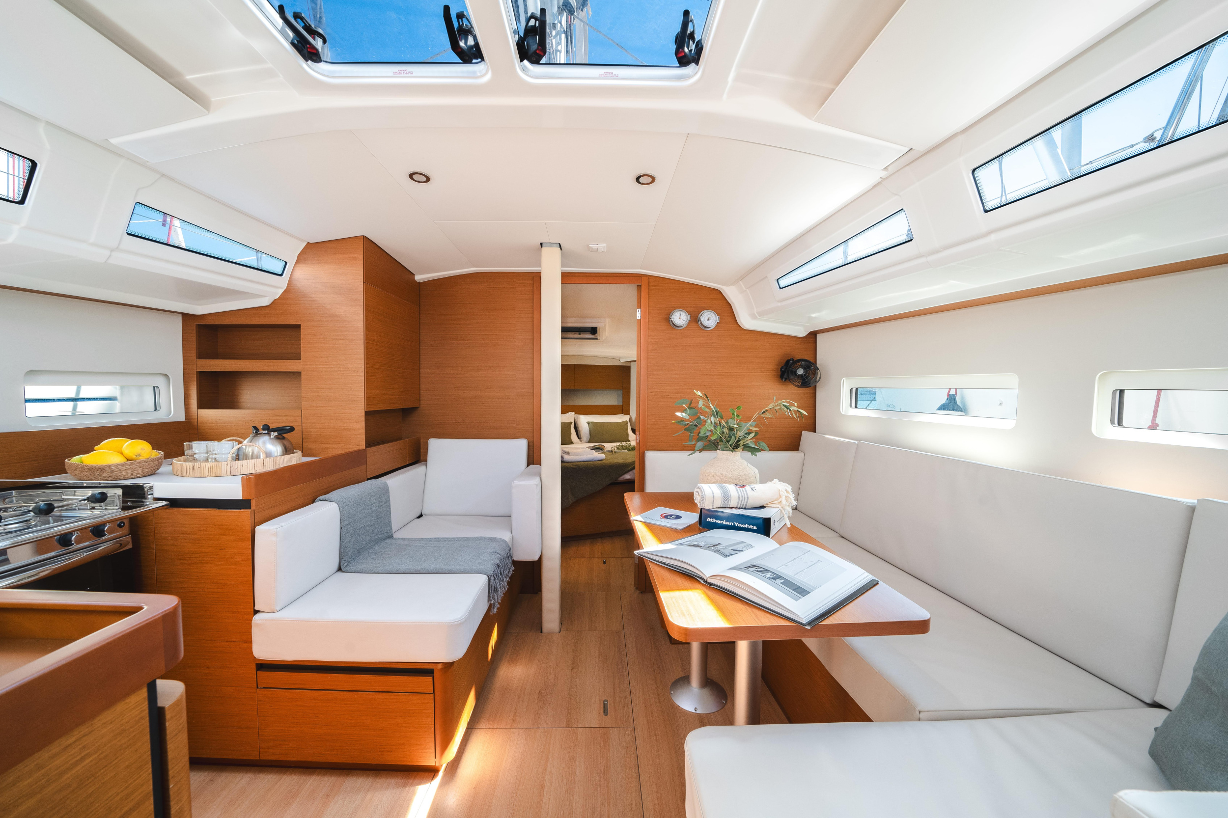 Sun Odyssey 410 — photo 2