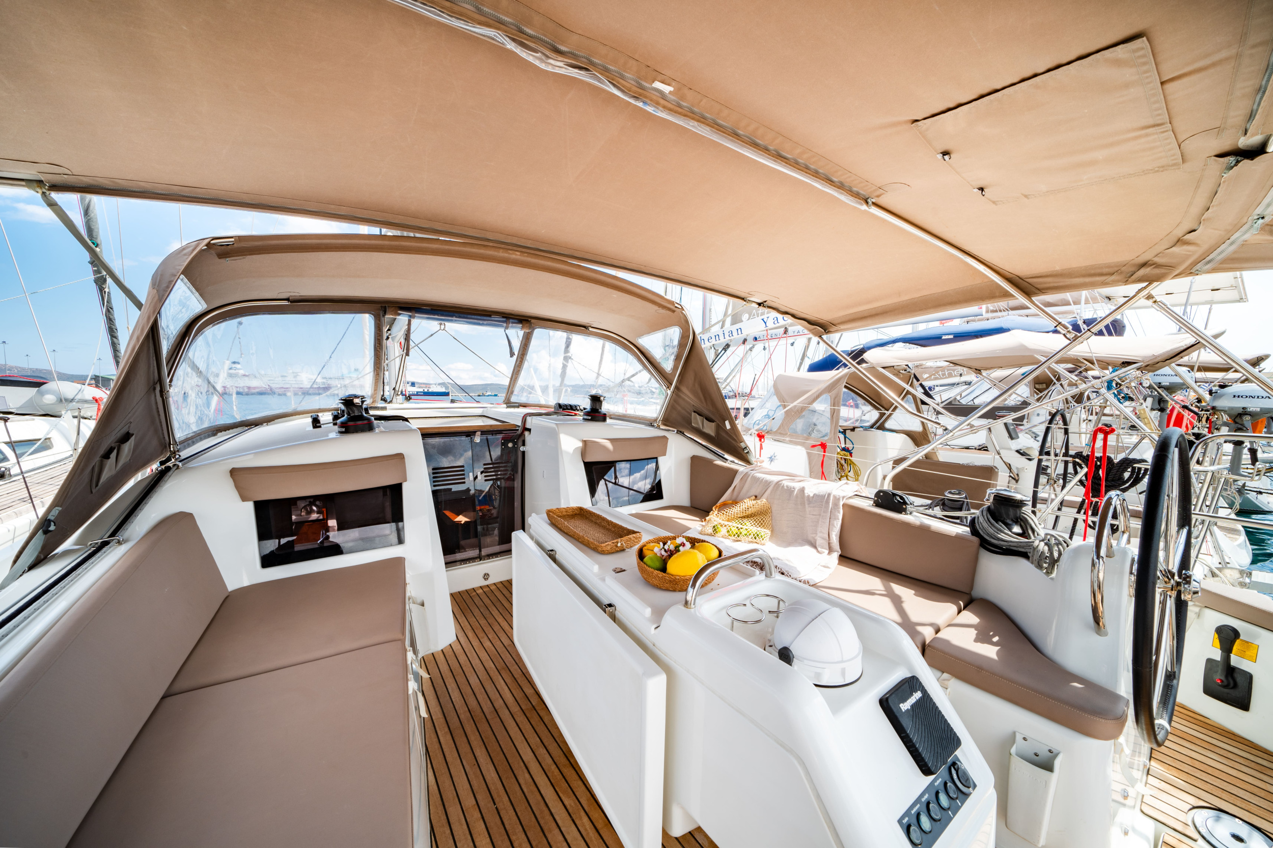 Sun Odyssey 410 — photo 5
