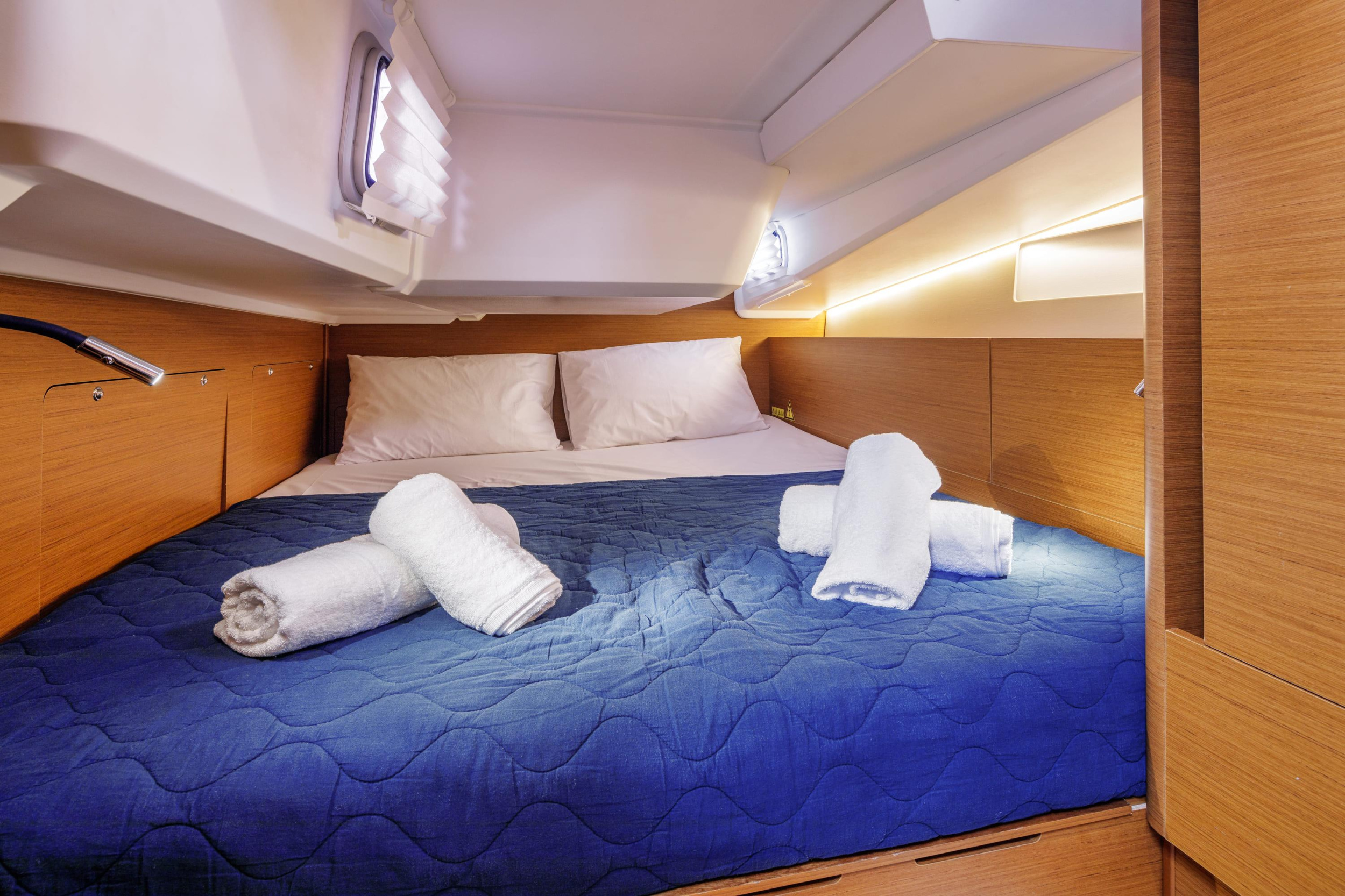 Sun Odyssey 490 4 cabins — photo 3