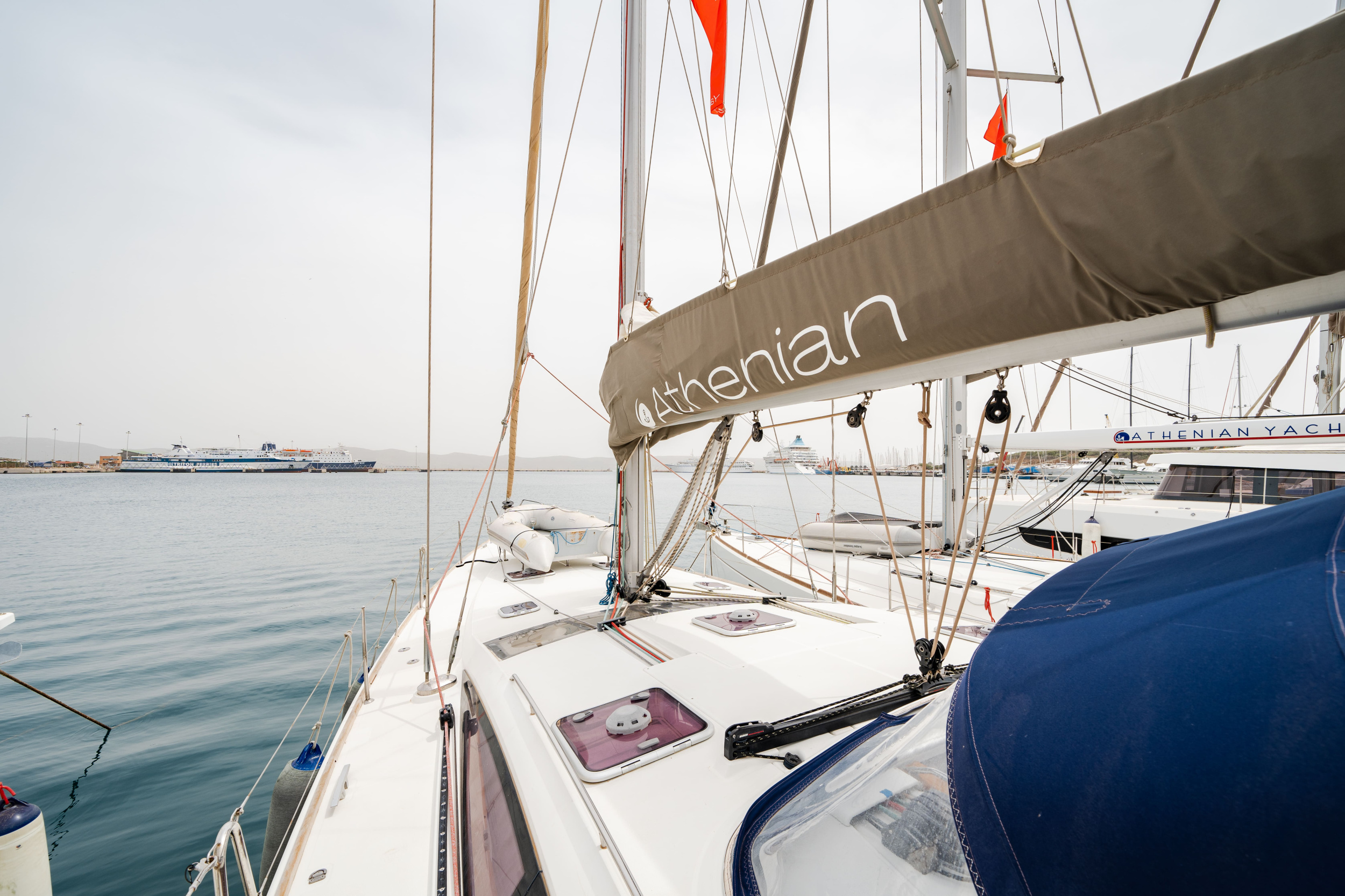 Jeanneau 53 (6 cab) — photo 9