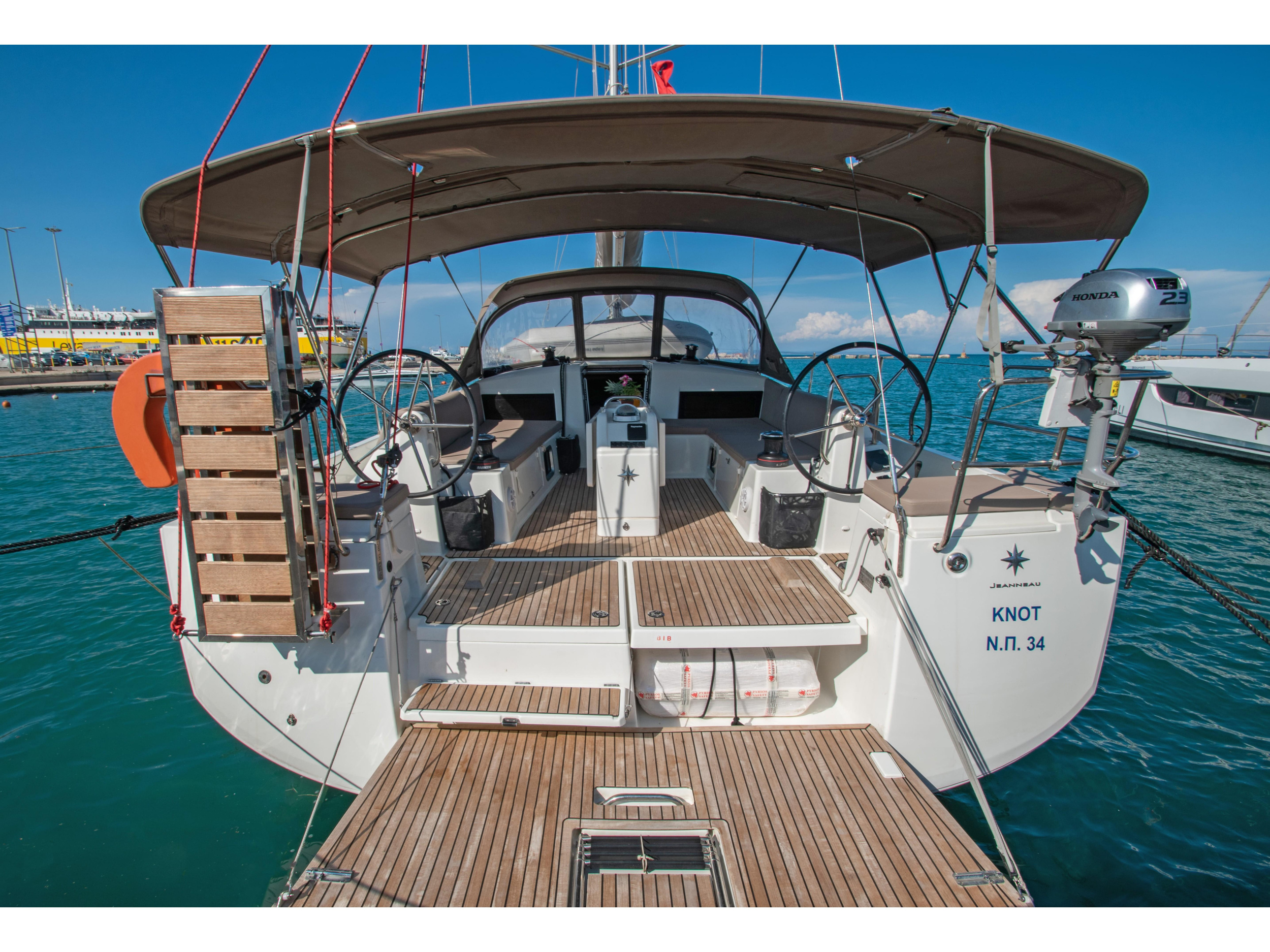 Sun Odyssey 490 4 cabins — photo 1