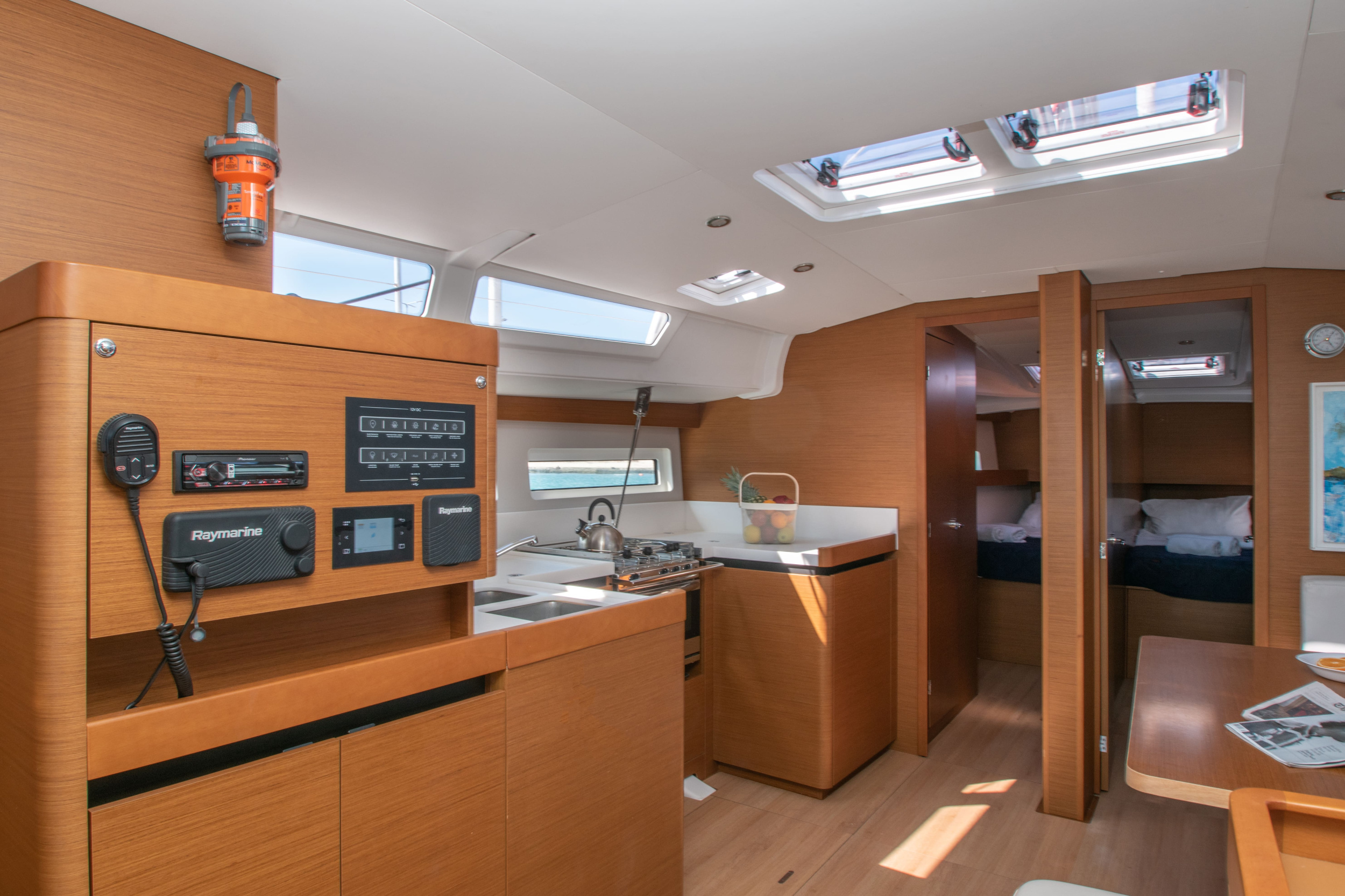Sun Odyssey 490 4 cabins — photo 8