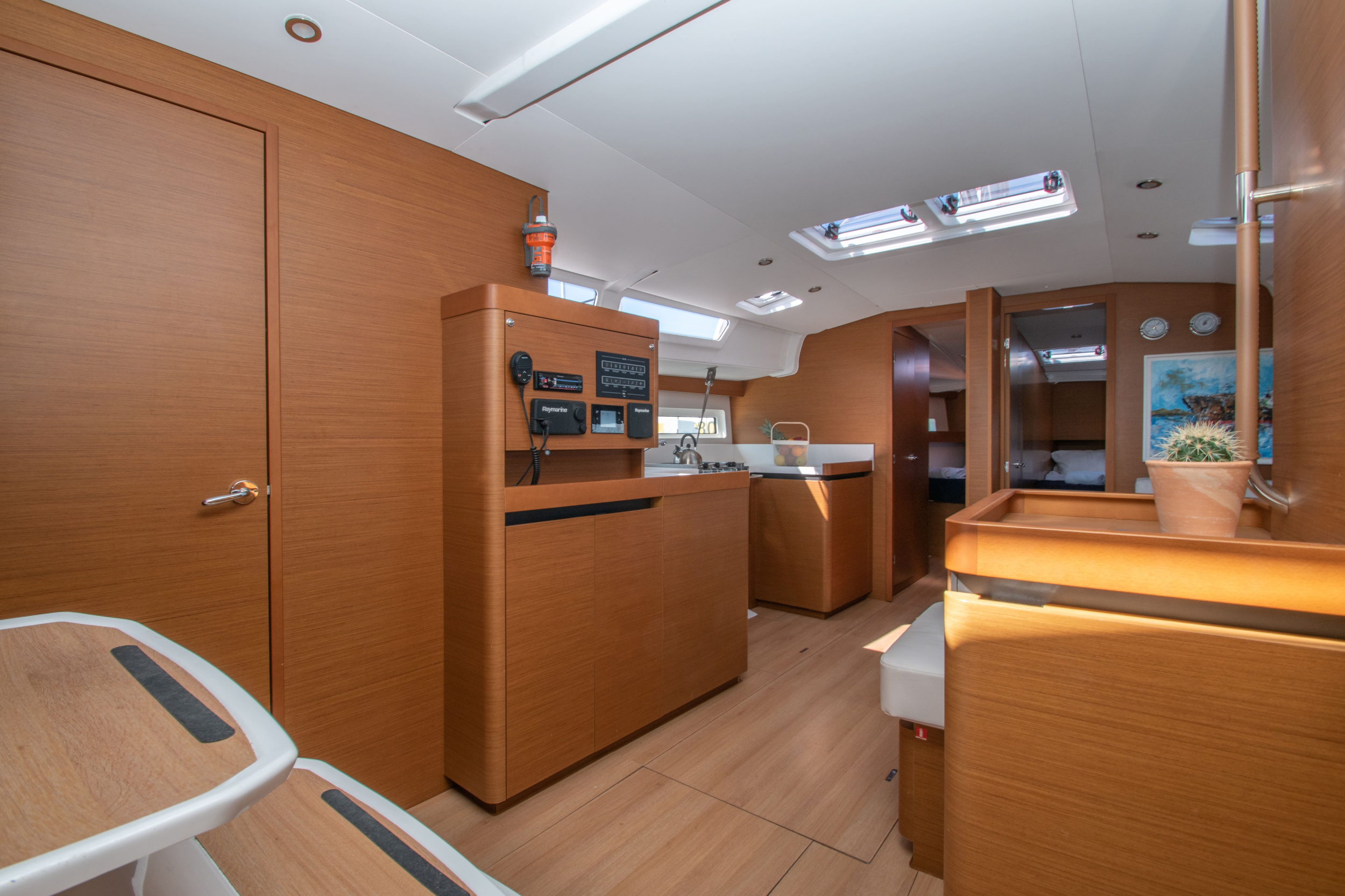 Sun Odyssey 490 4 cabins — photo 9