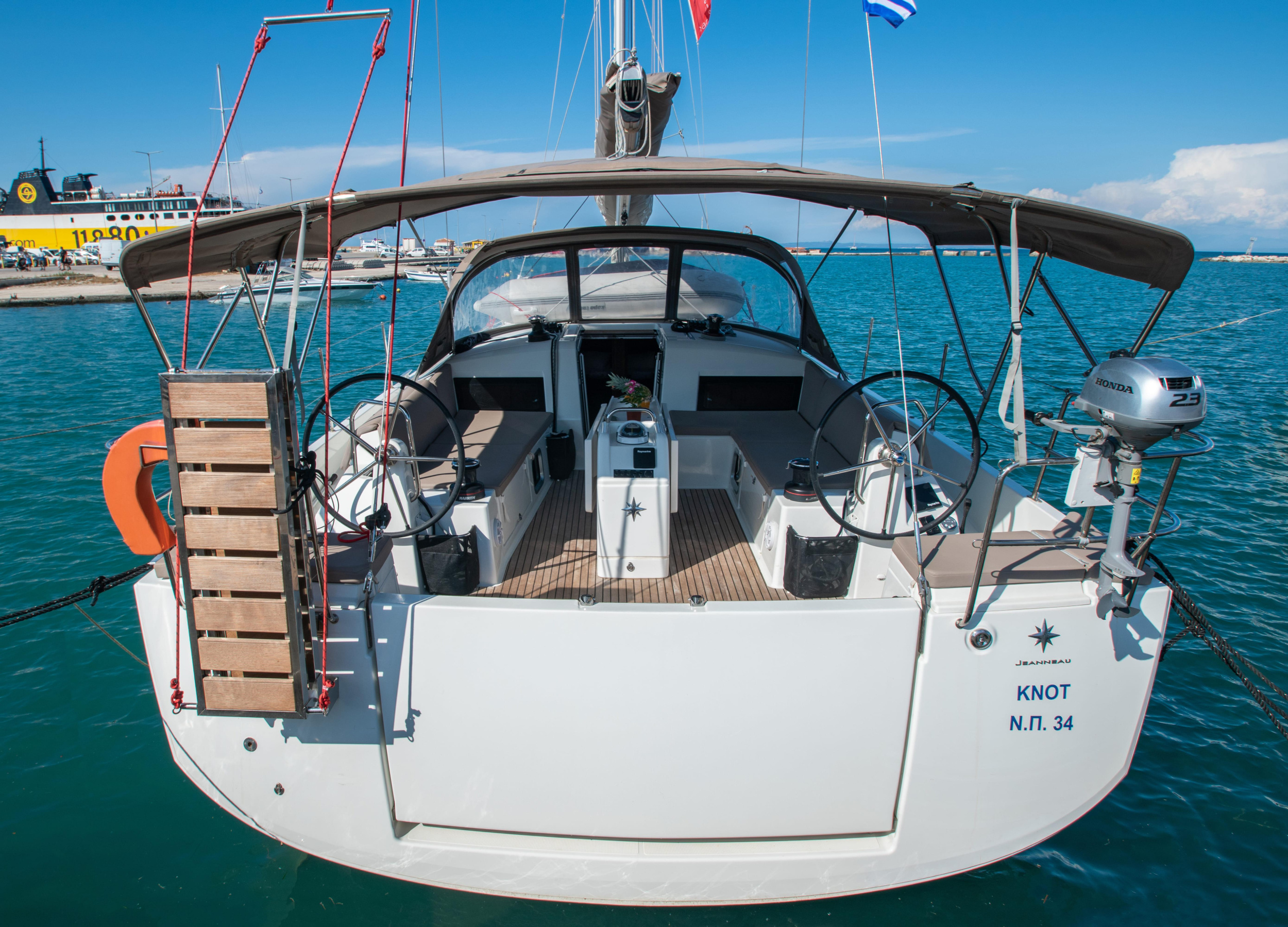 Sun Odyssey 490 4 cabins — photo 4