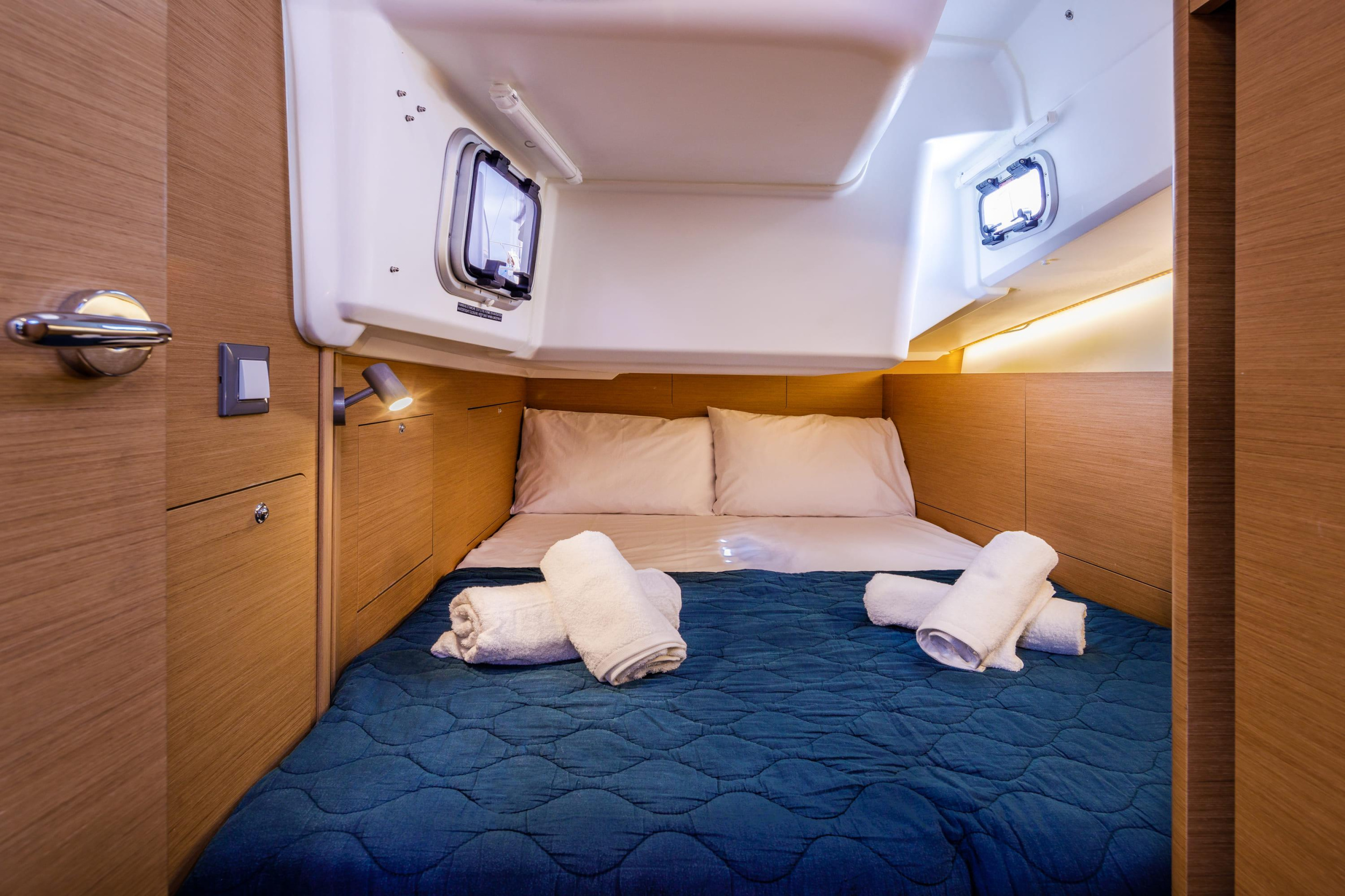 Sun Odyssey 410 — photo 2
