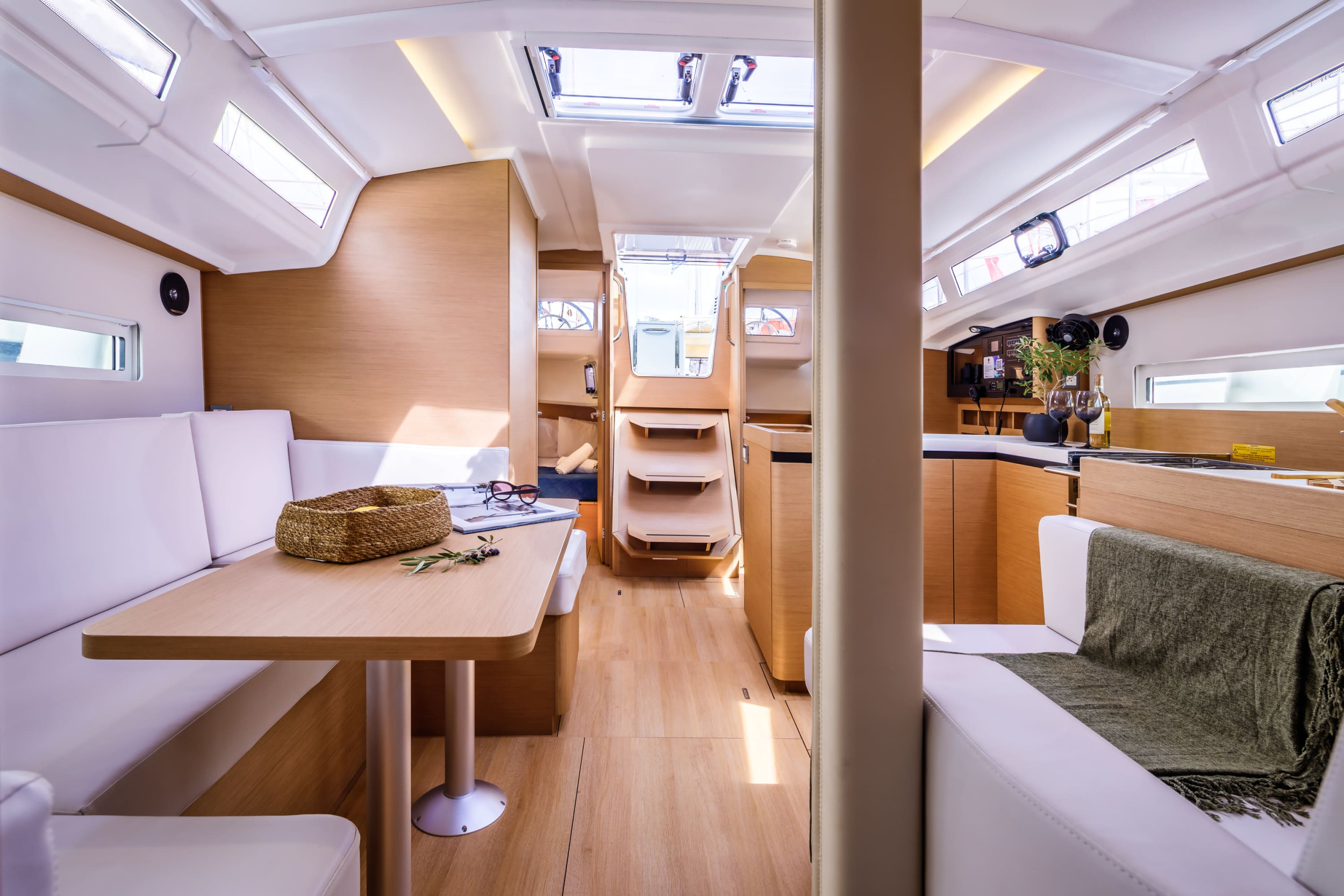 Sun Odyssey 410 — photo 3