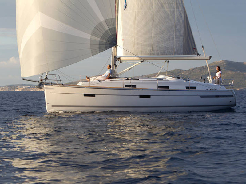 Bavaria Cruiser 36 — photo 4