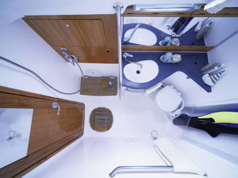 Bavaria 38 Cruiser — photo 6