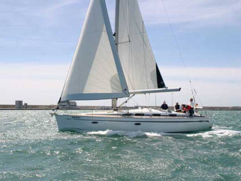 Bavaria 40 Cruiser — photo 8