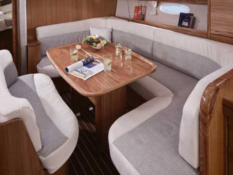 Bavaria 40 Cruiser — photo 10