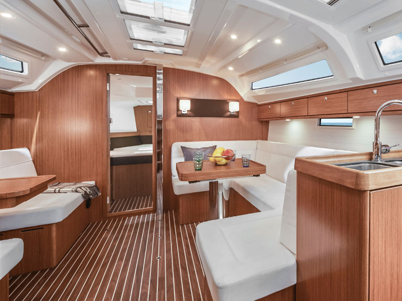 Bavaria Cruiser 41 — photo 2