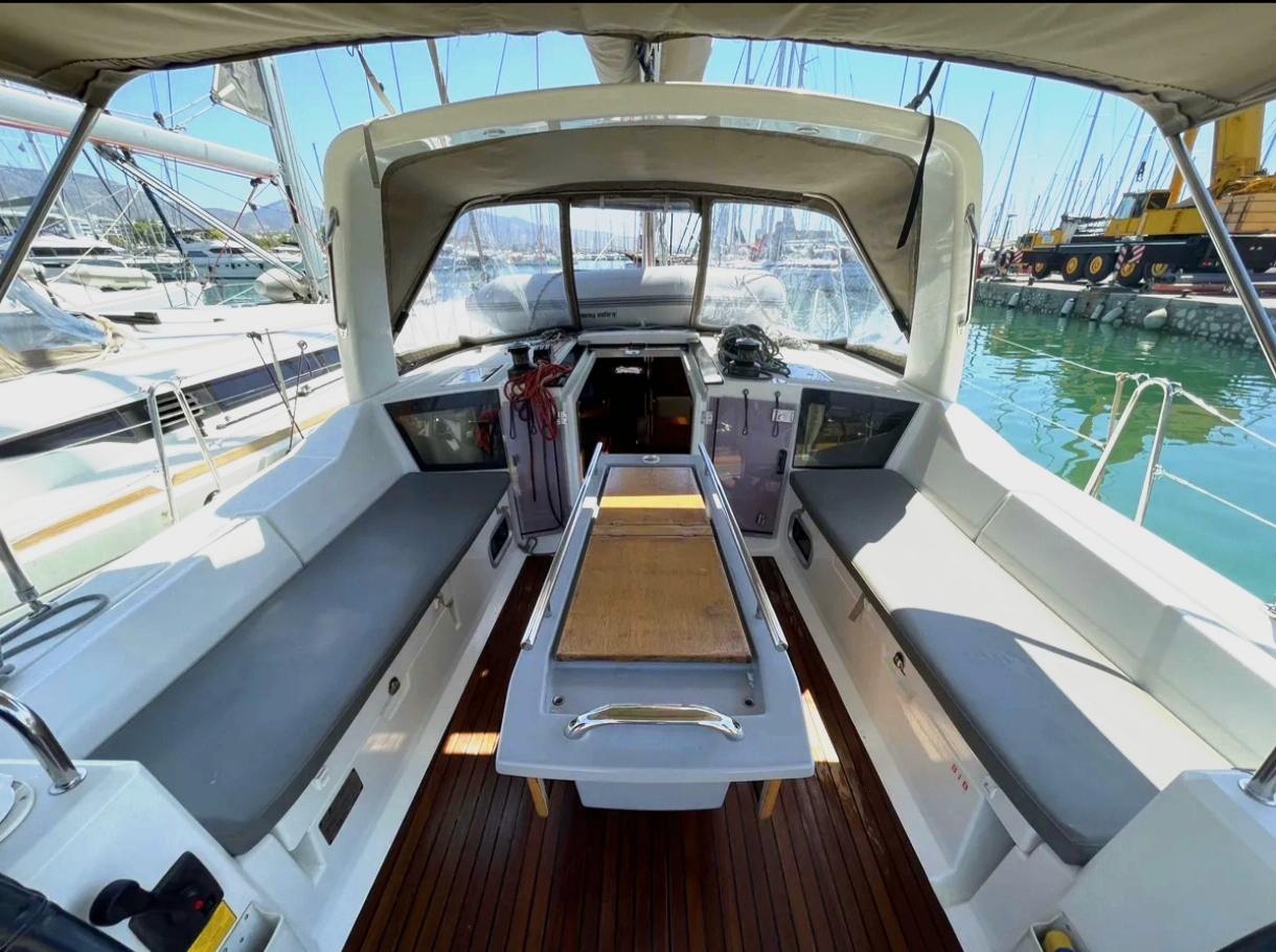 Oceanis 41.1 — photo 11