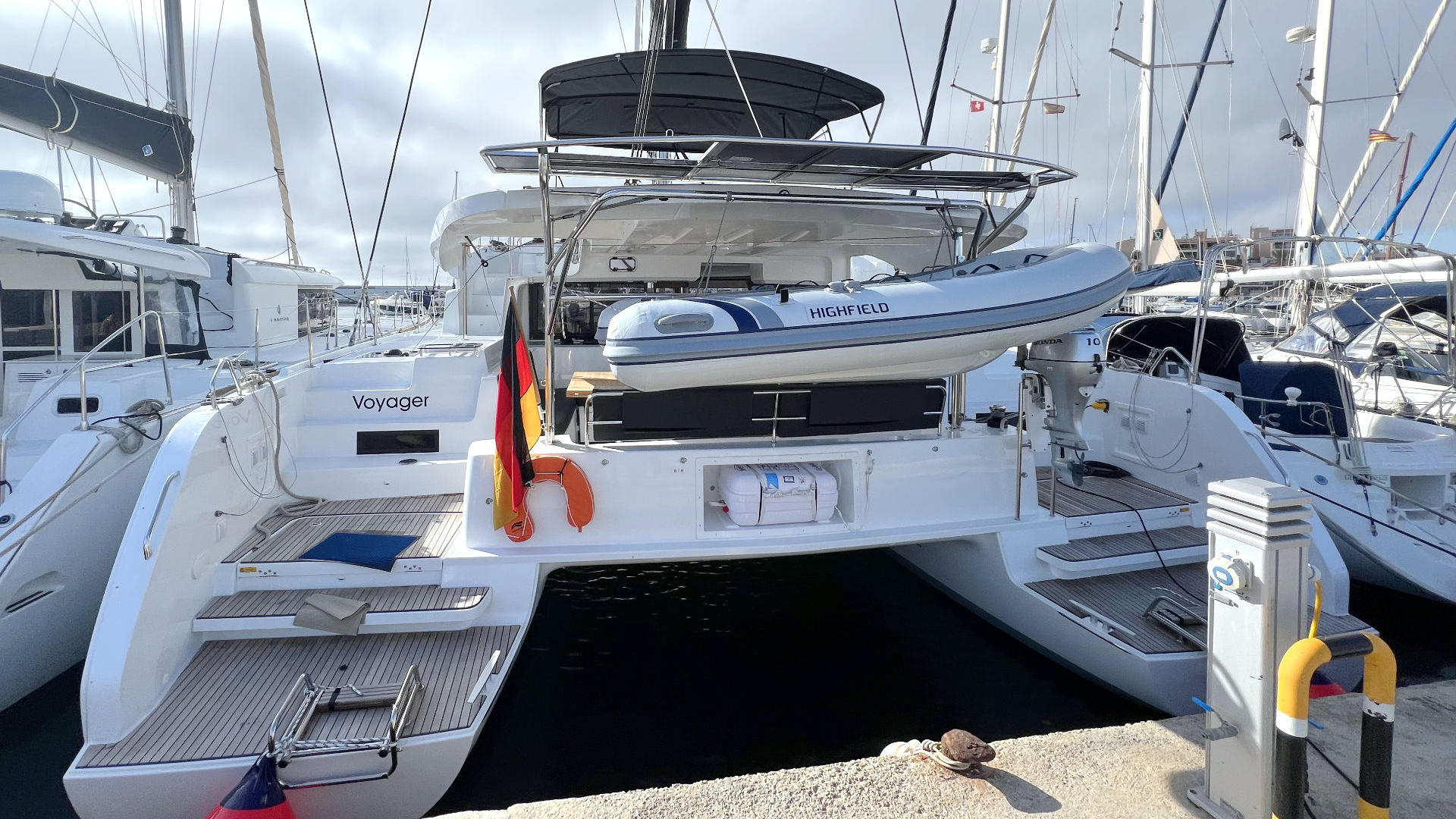 Lagoon 46 — photo 11