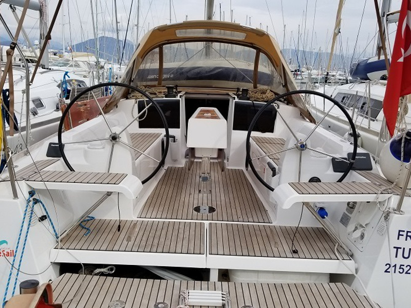 Dufour 350 GL — photo 9