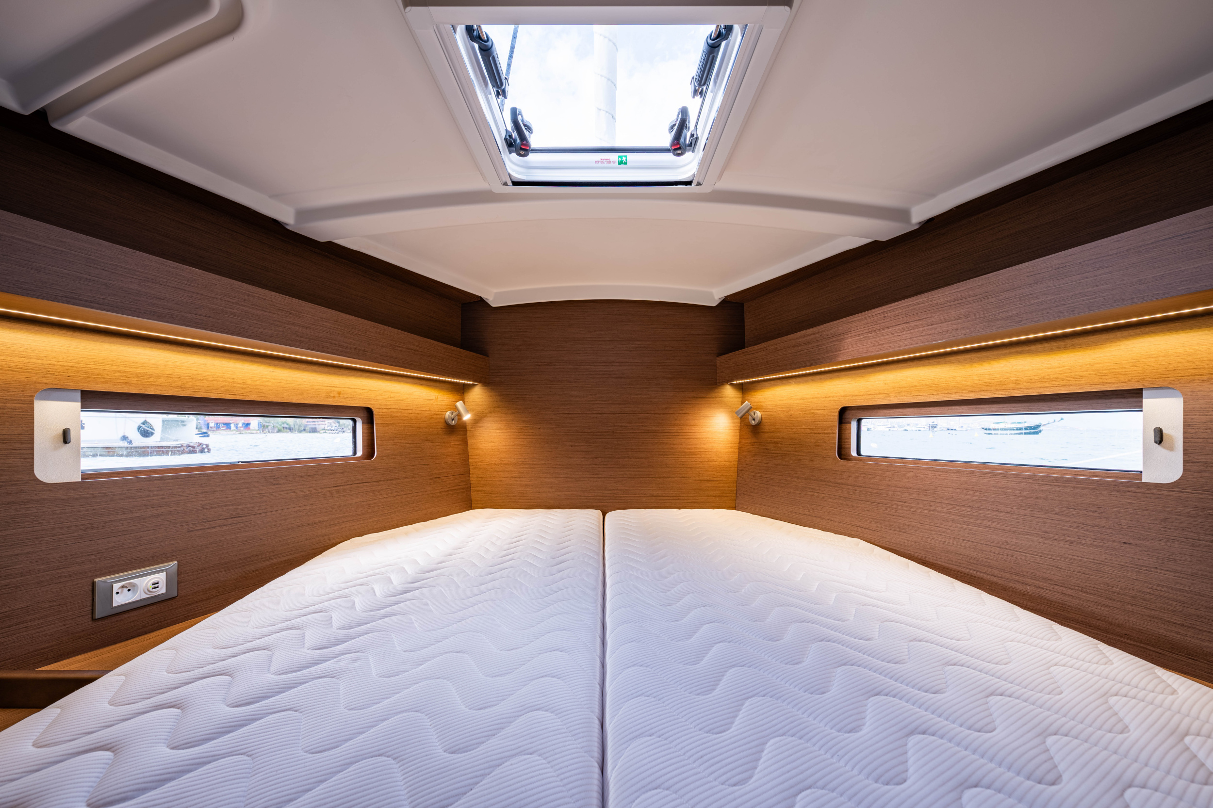 Oceanis 40.1 — photo 10