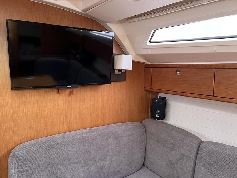 Bavaria Cruiser 41 — photo 43
