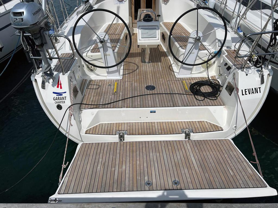 Photo #1 - Bavaria Cruiser 41 (LEVANT) en Marina Punat - 21600