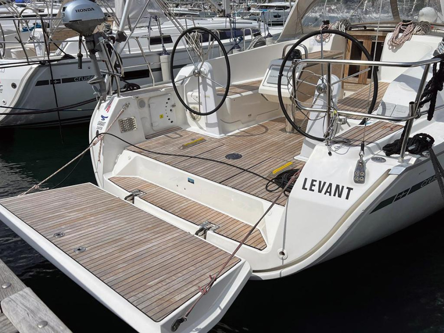 Bavaria Cruiser 41 — photo 25