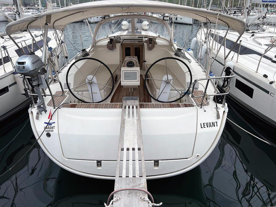 Bavaria Cruiser 41 — photo 40
