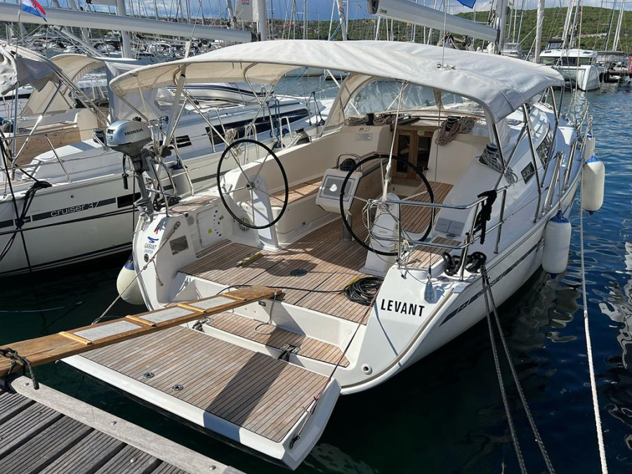 Bavaria Cruiser 41 — photo 21