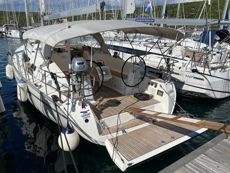 Bavaria Cruiser 41 — photo 29