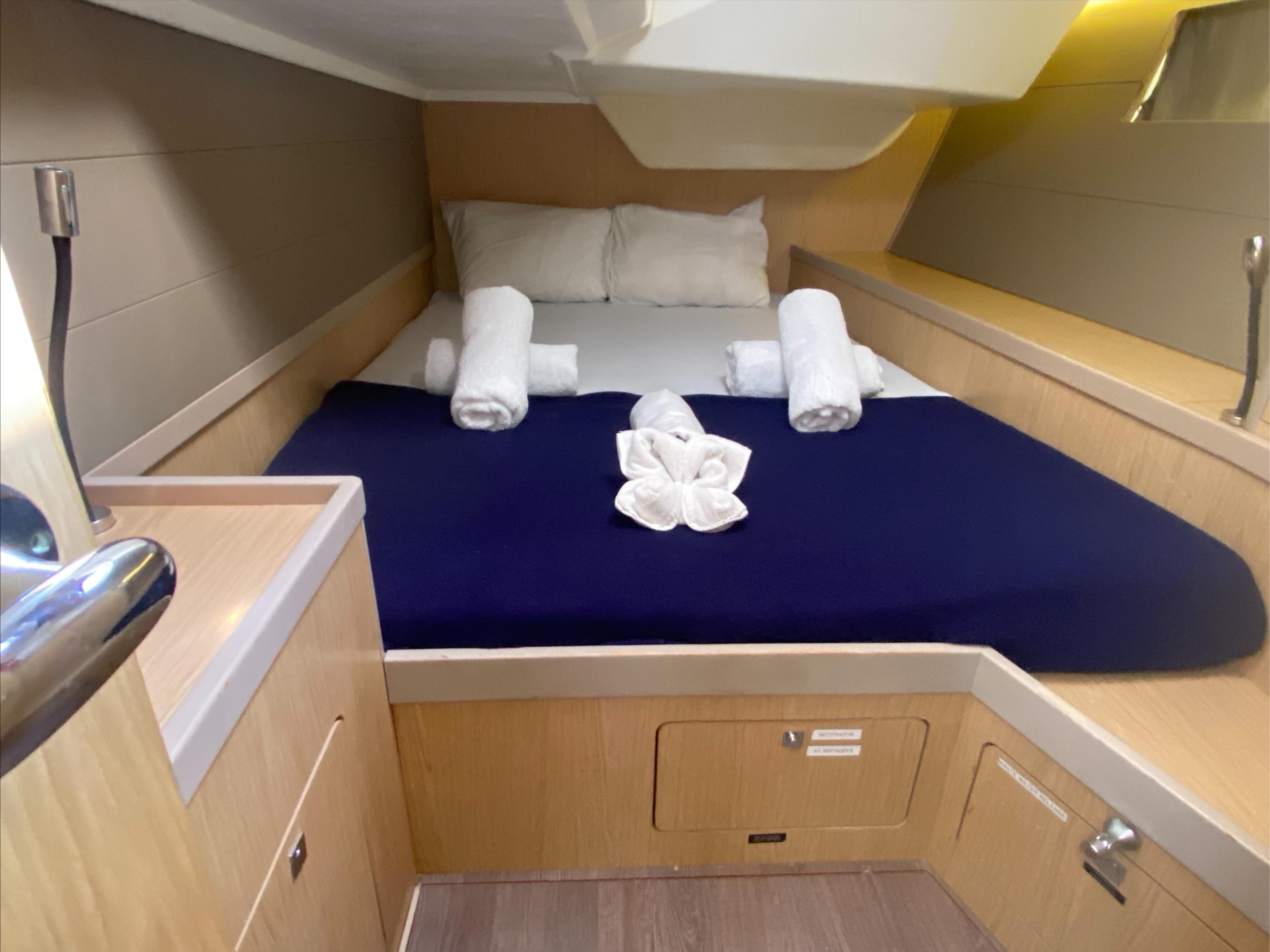 Beneteau Oceanis 48 (Owner's version) — photo 19