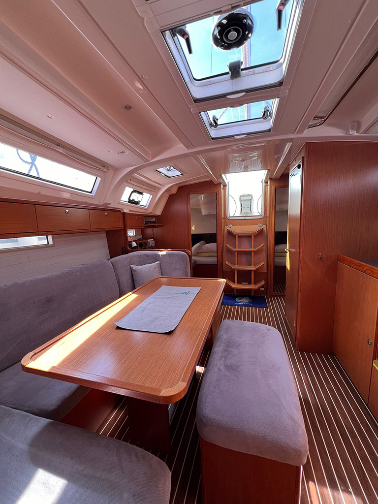 Bavaria Cruiser 41 — photo 19