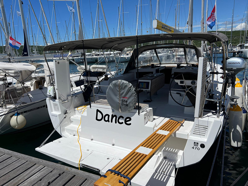 Dufour 470 - 5 cabins — photo 1