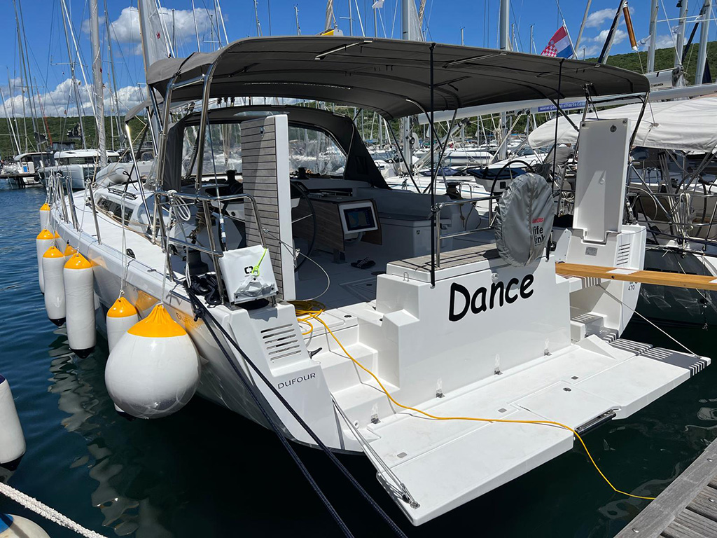 Dufour 470 - 5 cabins — photo 26