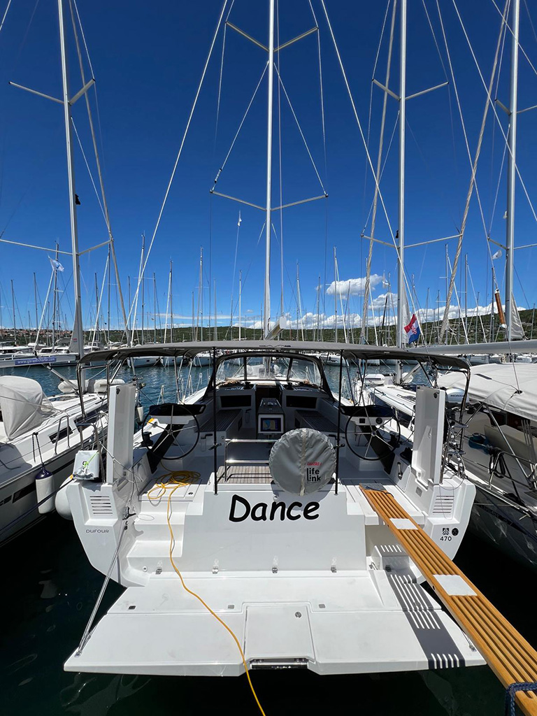 Dufour 470 - 5 cabins — photo 18