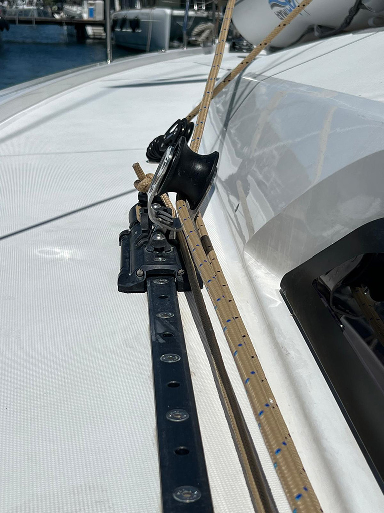 Dufour 470 - 5 cabins — photo 30