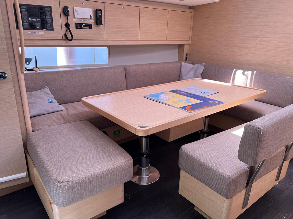 Dufour 470 - 5 cabins — photo 28