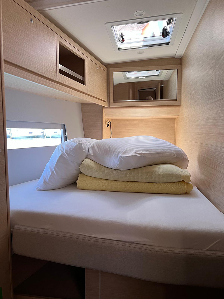 Dufour 470 - 5 cabins — photo 16