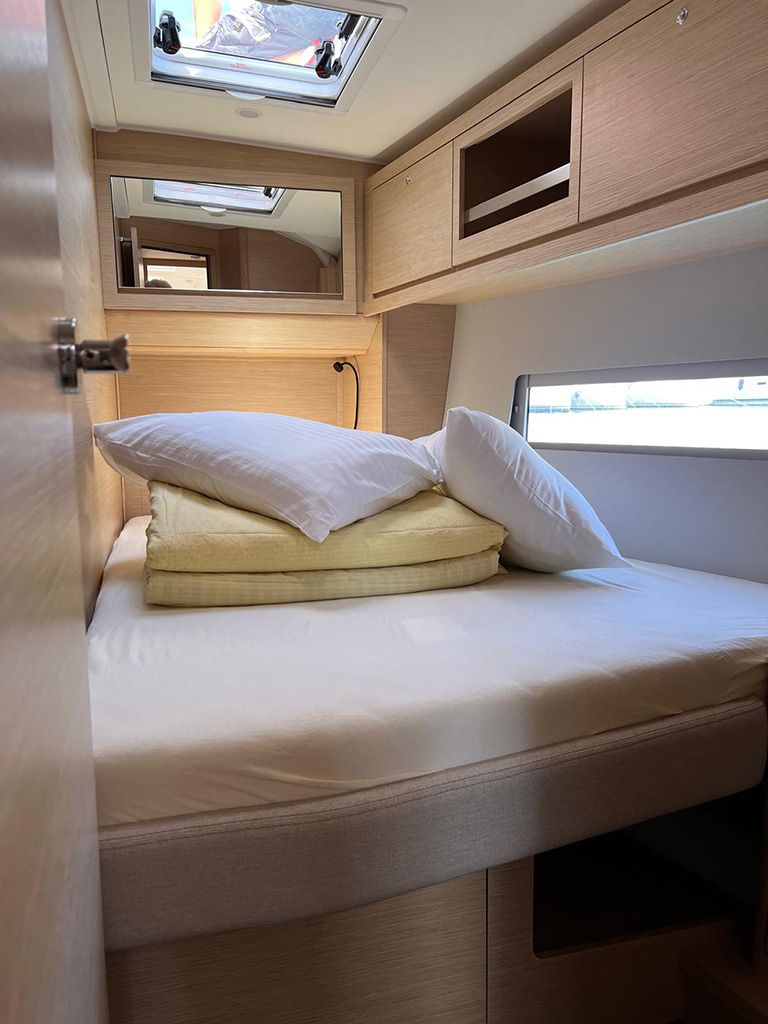 Dufour 470 - 5 cabins — photo 13