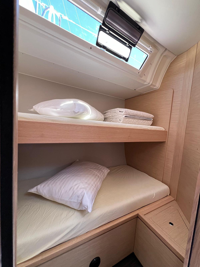 Dufour 470 - 5 cabins — photo 29