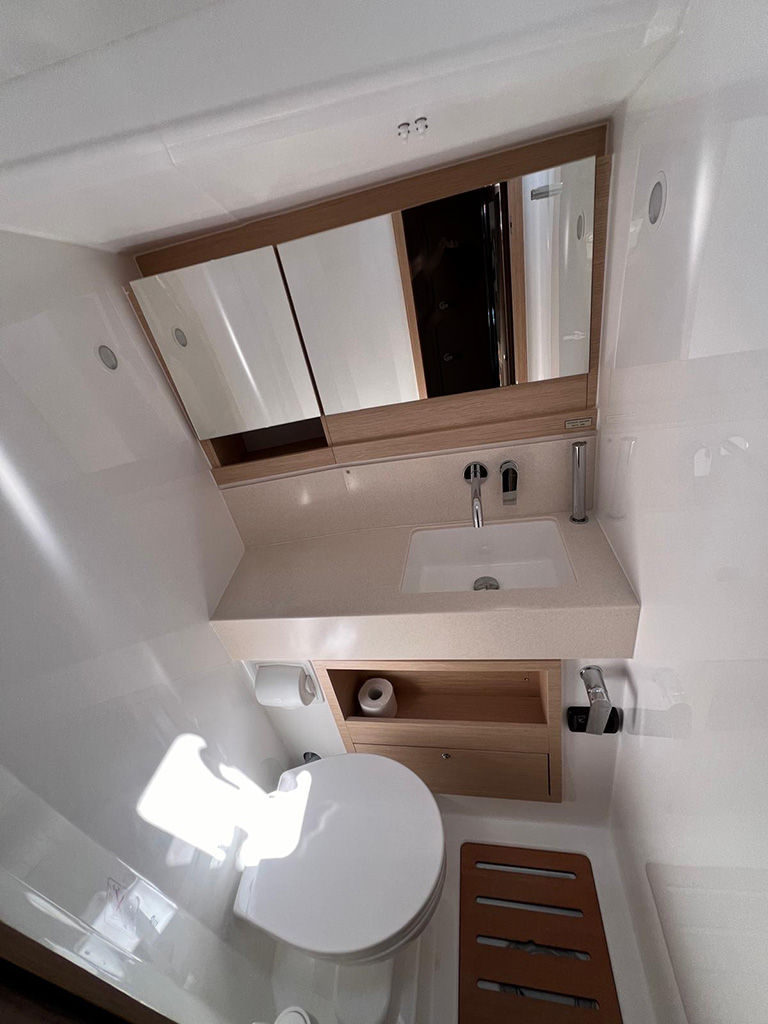 Dufour 470 - 5 cabins — photo 38