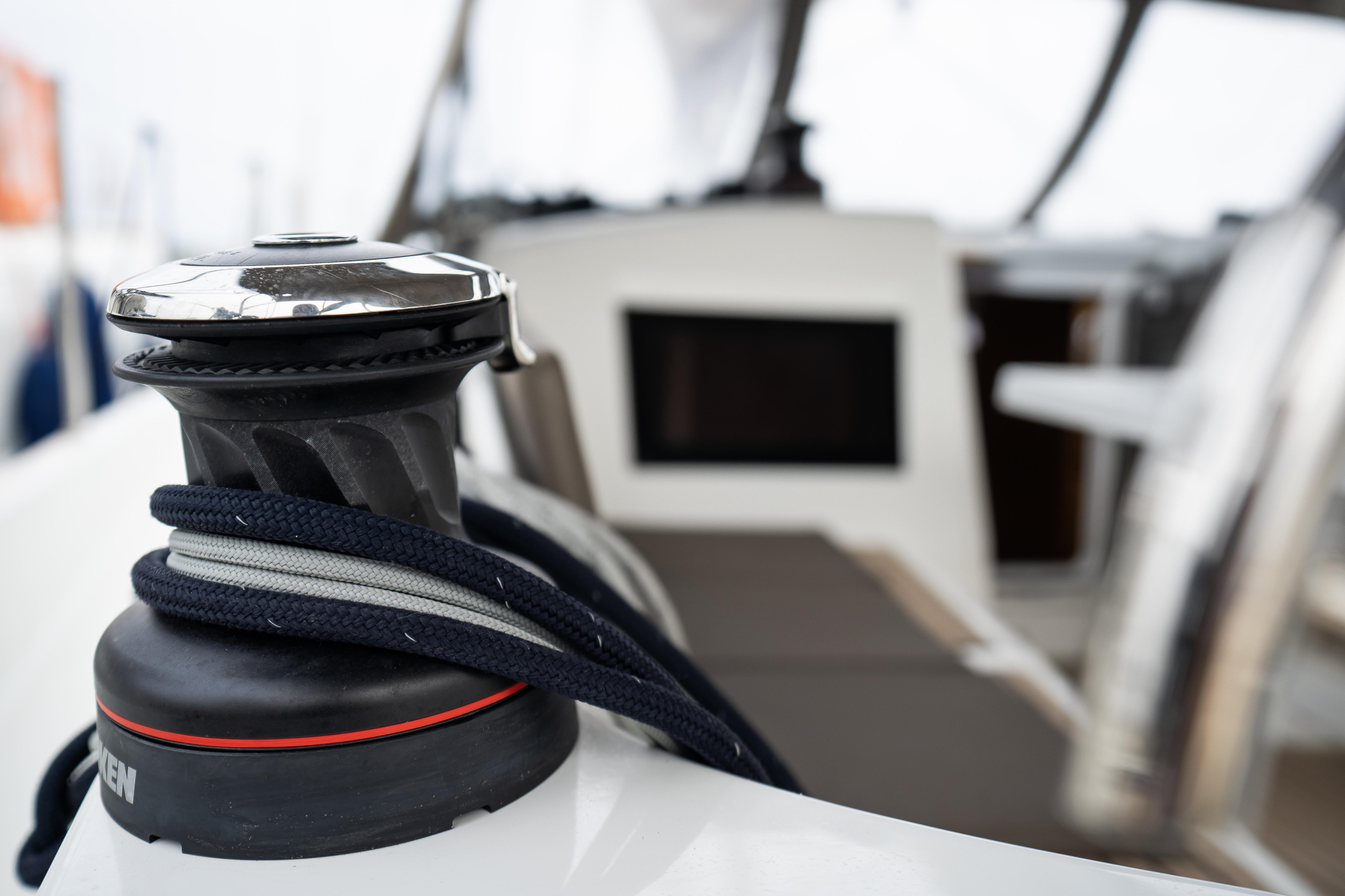 Sun Odyssey 410 — photo 2