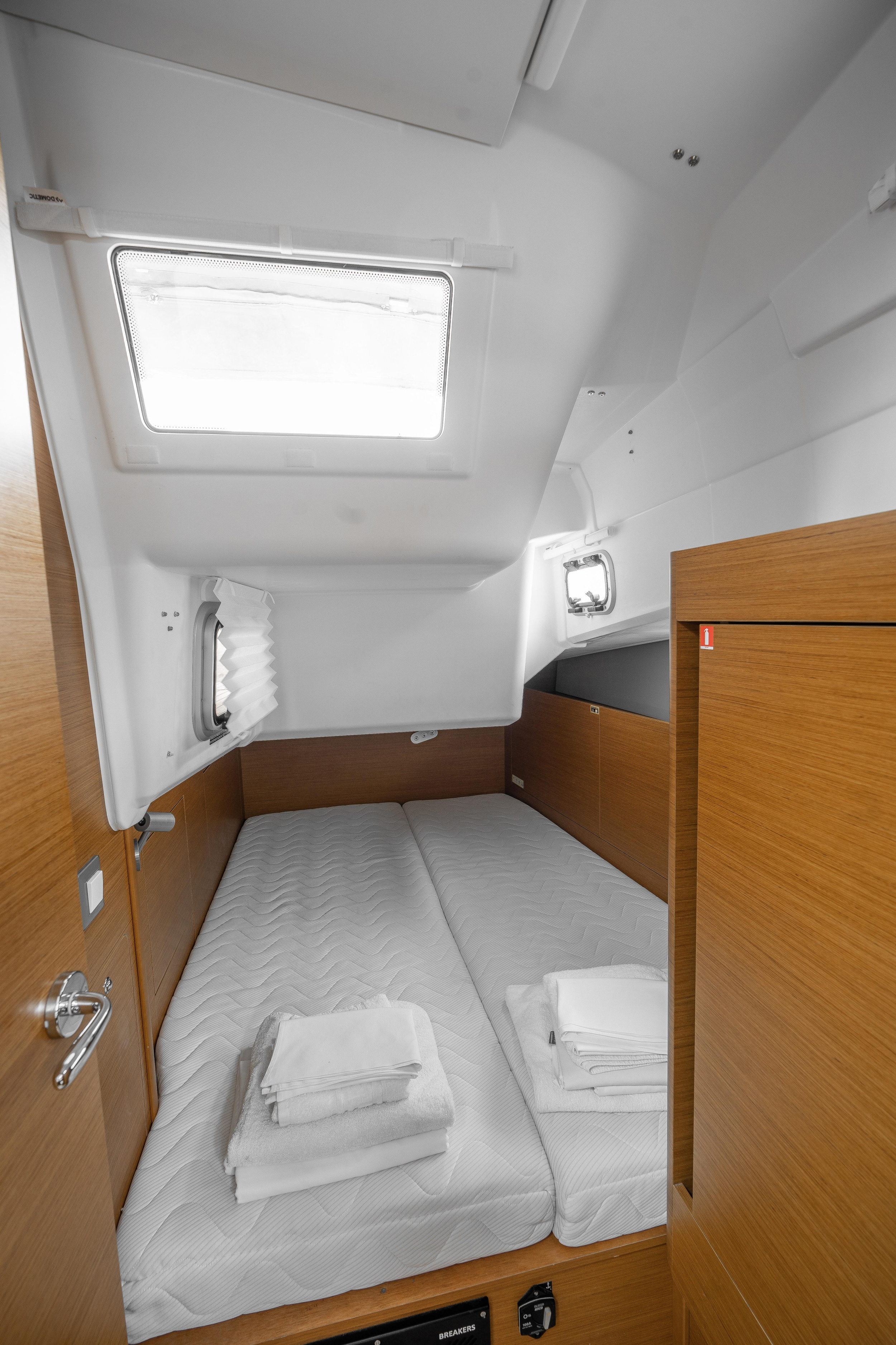 Sun Odyssey 410 — photo 14