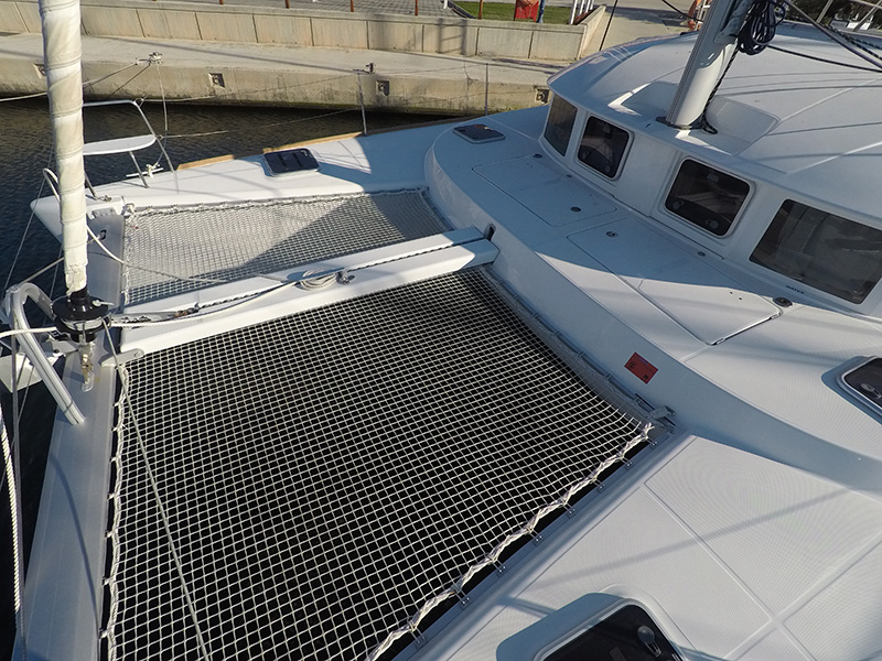 Lagoon 380 — photo 15