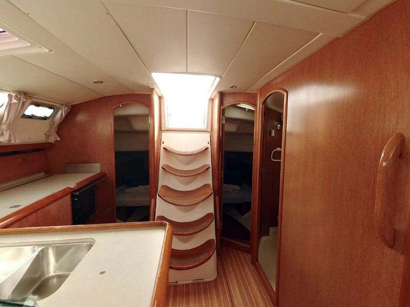 Sun Odyssey 43DS — photo 8